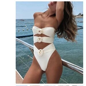 Weekend dreaming Como one piece